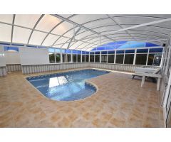 Villa en Venta en Orihuela, Alicante