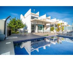 Villa en Venta en Orihuela Costa, Alicante