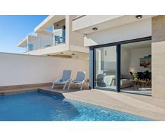 Villa en Venta en San Miguel de Salinas, Alicante