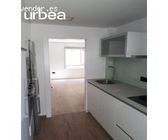 MALAGUETA. Espectacular piso de alquiler de 3 habs, 2 baños y garaje en Málaga Capital