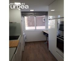 MALAGUETA. Espectacular piso de alquiler de 3 habs, 2 baños y garaje en Málaga Capital