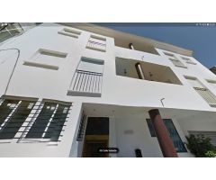 Edificio de 8 apartamentos con solarium y piscina