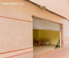ALQULER  LOCAL COMERCIAL A PIE DE CALLE EN CALLOSA DE SEGURA.