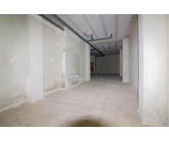 LOCAL COMERCIAL CON 200M2 EN CALLOSA DE SEGURA.