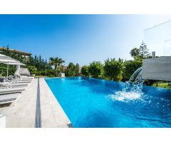 Villa de lujo de 11 dormitorios y 6 baños en Nueva Andalucía, Marbella