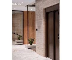 Ático de 3 dormitorios y 3 baños en exclusivo residencial en la Milla de Oro. Obra Nueva