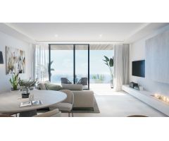 Lujoso apartamento,  2 dormitorios,  2 baños, vistas al mar. Fuengirola. Entrega inmediata