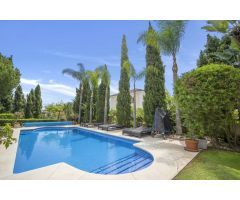 Villa de lujo de 5 dormitorios y 5 baños en La Quinta, Benahavís