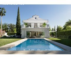 Villa de lujo de 4 dormitorios y 4 baños recientemente reformada en Nueva Andalucía, Marbella