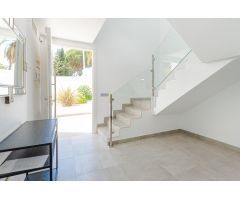 Villa reformada de 6 dormitorios y 6 baños en Nueva Andalucía, Marbella