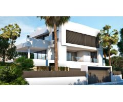Villa de lujo de 5 dormitorios y 7 baños con vistas al Mar. Rio Real Golf, Marbella