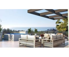Villa de lujo de 5 dormitorios y 7 baños con vistas al Mar. Rio Real Golf, Marbella