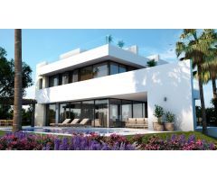 Villa de lujo de 5 dormitorios y 7 baños con vistas al Mar. Rio Real Golf, Marbella