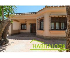 CHALET EN LA ZONA DEL CAMPITO, CHICLANA DE LA FRONTERA