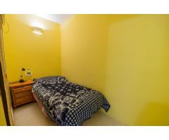 Piso a la venta primera linea de Playa, puerto deportivo Fuengirola