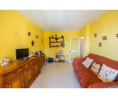 Piso a la venta primera linea de Playa, puerto deportivo Fuengirola