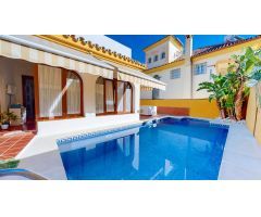 Villa en venta en Benalmadena