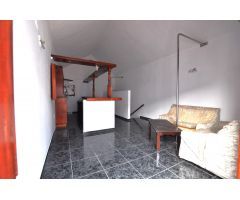 ¡Oportunidad  en Costa Teguise - Local comercial en el Centro Comercial Nautical