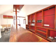 ¡Oportunidad  en Costa Teguise - Local comercial en el Centro Comercial Nautical