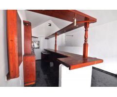 ¡Oportunidad  en Costa Teguise - Local comercial en el Centro Comercial Nautical