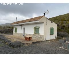 CORTIJO EN SENES