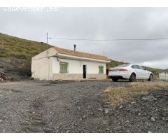 CORTIJO EN SENES