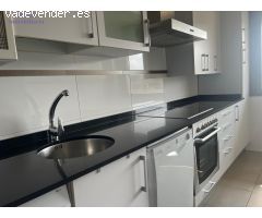 Apartamento en La Guindalera en urbanización con piscina y amplia zona verde.