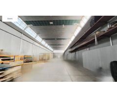 NAVE DE 1200 M2 EN POLIGONO CAMPOLLANO