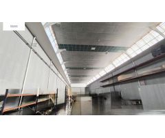 NAVE DE 1200 M2 EN POLIGONO CAMPOLLANO
