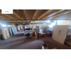NAVE JUNTO A CARRETERA NACIONAL 430 - BARRAX