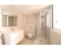 APARTAMENTO FRONTAL AL MAR Y AL CLUB NAUTICO EN PRIMERA LINEA