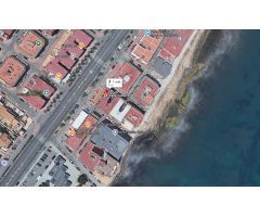PLANTA BAJA A 20 METROS DE LA PLAYA DE LOS NÁUFRAGOS CON AMPLIA TERRAZA Y PARKING PRIVADO