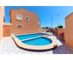 DÚPLEX DE 3 DORMITORIOS CON SOLÁRIUM PRIVADO Y TERRAZA EN RESIDENCIAL CON PISCINA