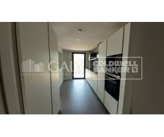 Dúplex de alto estanding de 4 habitaciones con acceso a gimnasio, piscina y jacuzzi