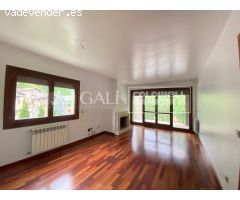 PISO EN ERTS  DE DOS HABITACIONES CON JARDIN DE 130M2