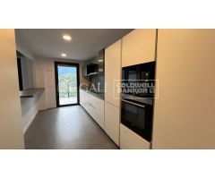 Dúplex de alto estanding de 4 habitaciones con acceso a gimnasio, piscina y jacuzzi