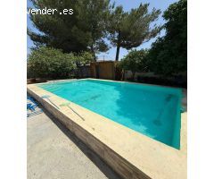 PARCELA CON PISCINA