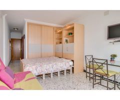 studio en primera linea de las Canteras, con preciosas vistas al mar