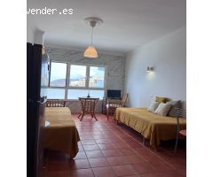 Estudio en primera linea de mar en las Puntillas