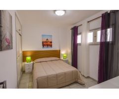 Apartamento con terraza y vistas a la piscina en el CC. El Yumbo