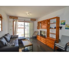 Apartamento de 2 dormitorios con vistas al mar en Amadores