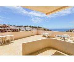 Apartamento de 2 dormitorios con vistas al mar en Amadores