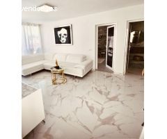 ¡Oportunidad única! Apartamento reformado con vistas al mar en Amadores