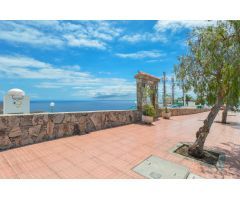 Apartamento con impresionantes vistas al mar en Puerto Rico!