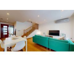 VIVIENDA DE 3 DORMITORIOS + 1, PISCINA, GARAJE Y SOLARIUM en PILAR DE LA HORADADA
