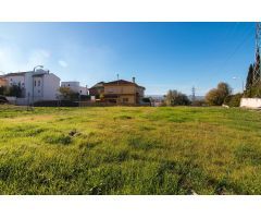 Estupenda parcela a tan solo 300mt de Granada Capital