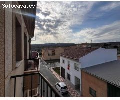 Gran piso a la venta en Padul junto instituto La Laguna. Semi-amueblado.