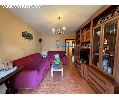 Piso de tres dormitorios con plaza de parking