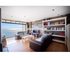 Ático Dúplex de Lujo con Vistas Panorámicas al Mar – Primera Línea en Torrevieja