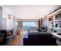 Ático Dúplex de Lujo con Vistas Panorámicas al Mar – Primera Línea en Torrevieja